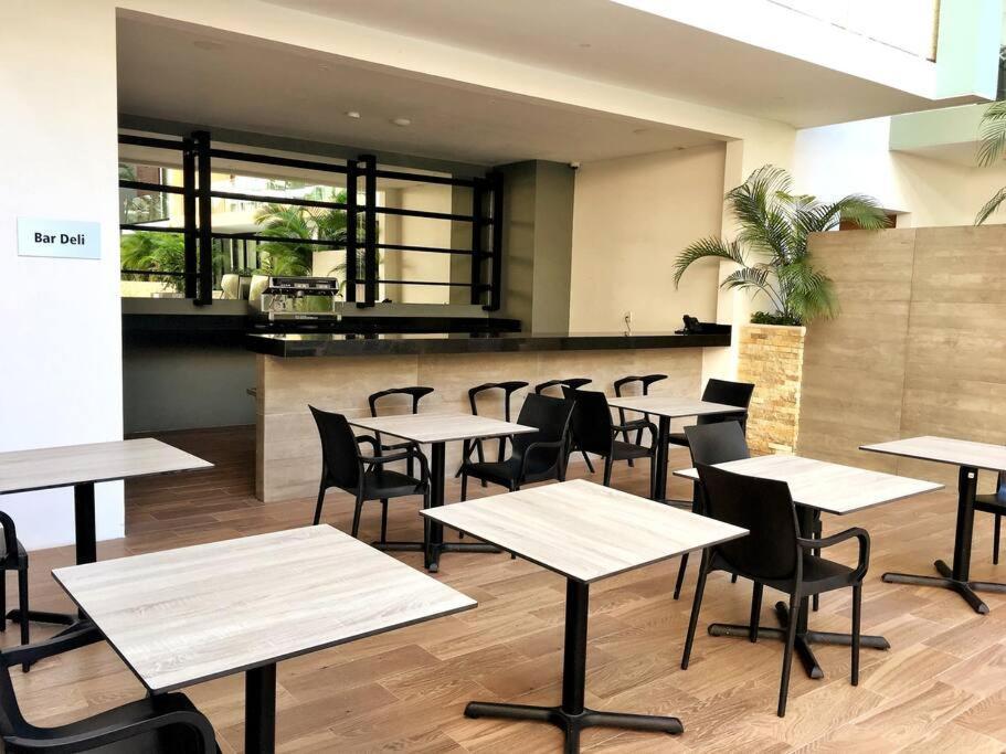 Your Exclusive Studio In The City - Top Amenities & Services For Free!! 신데 델 카르멘 외부 사진