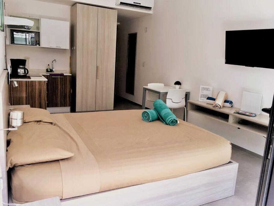 Your Exclusive Studio In The City - Top Amenities & Services For Free!! 신데 델 카르멘 외부 사진